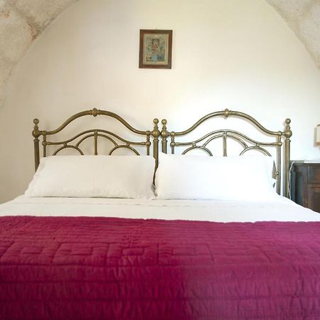 Trulli Sul Vignale In Masseria Santalachicca Martina Franca Exteriör bild