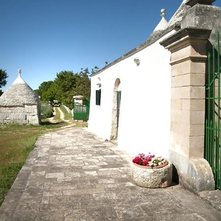 Trulli Sul Vignale In Masseria Santalachicca Martina Franca Exteriör bild
