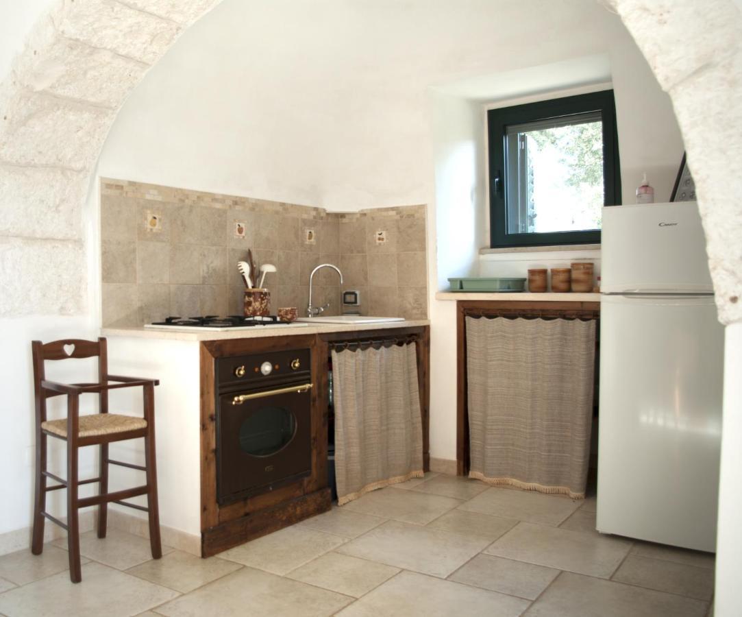 Trulli Sul Vignale In Masseria Santalachicca Martina Franca Exteriör bild