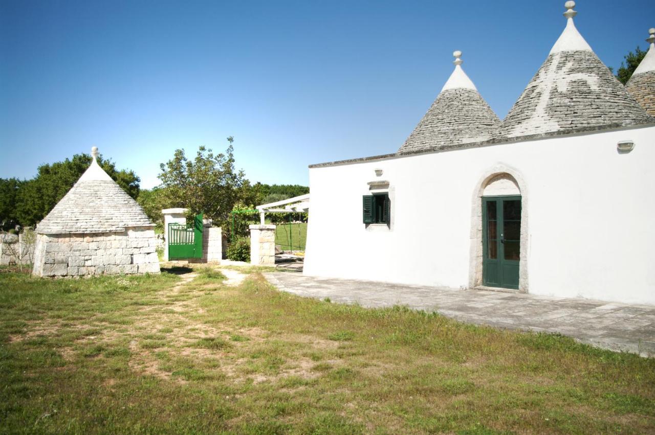 Trulli Sul Vignale In Masseria Santalachicca Martina Franca Exteriör bild